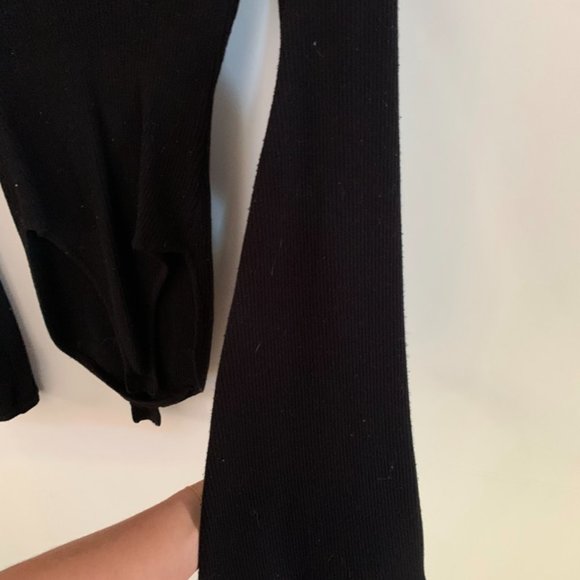 Urban Outfitters Black Bell Sleeve Body Suit Tie back - Picture 4 of 4